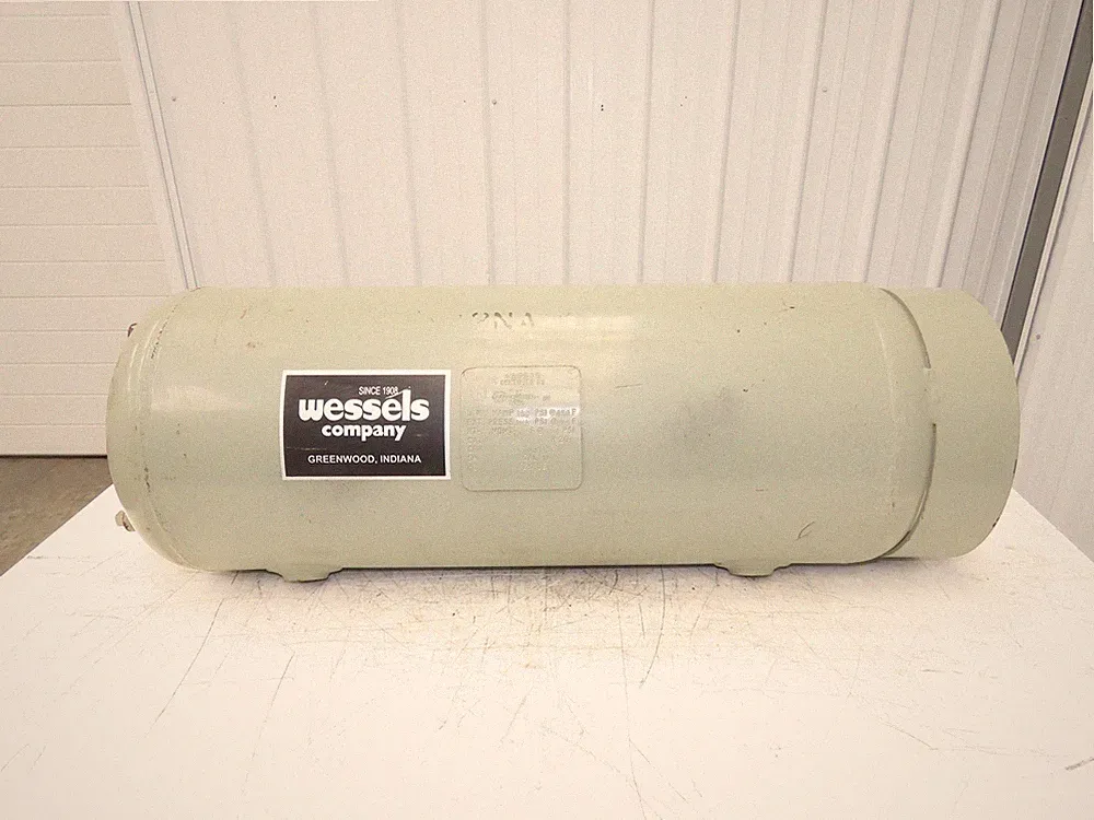 Pneumatic Vertical Receiver Air Compressor Tank 15 Gallon Gray